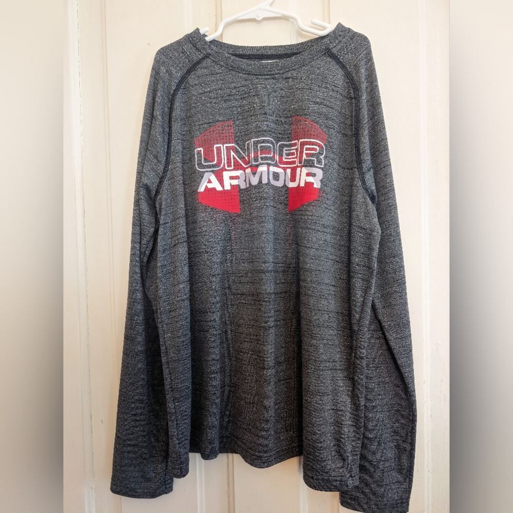 Under Armour Gray Long Sleeve Youth Heatgear Tee Shirt Large